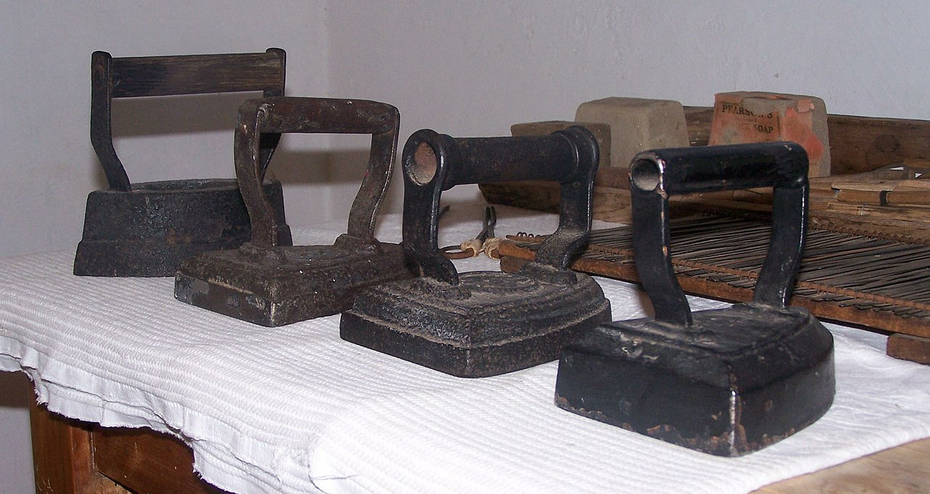 Antique Clothes Flat Cast Irons
